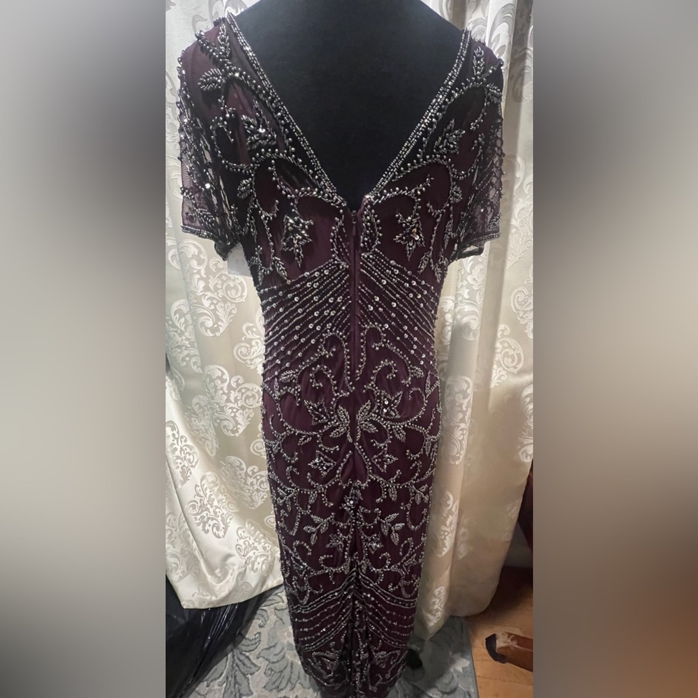 Pisarro Nights Beaded Mesh Gown Plum color Women’s Size 8. NEW - Picture 7 of 11